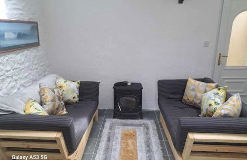 the anchor light - Photo 10