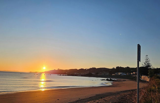 Penguin Retreat - Photo 36