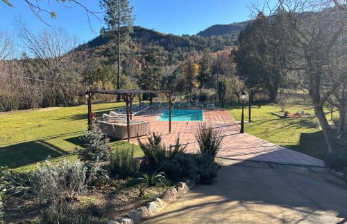 Masía Can Janet alojamiento rural con piscina privada en plena naturaleza - Foto 4
