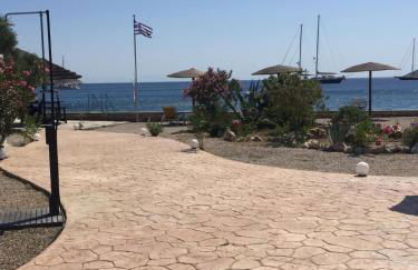 Tony's Beach Hotel - Foto 17