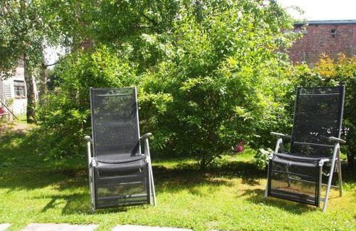 NEU Fewo im Bauernhaus mit idyllischem Innenhof und Naturgarten - Foto 15