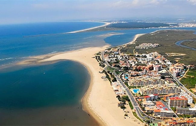 3 Bed Beach Apartment With Views Isla Canela - Foto 22