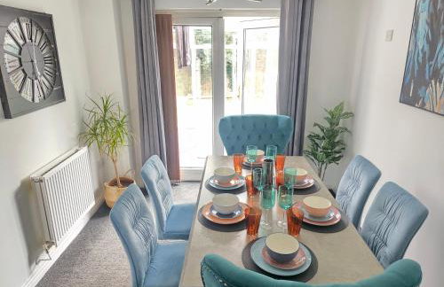 4 Bedroom House Near Manchester Airport, Wythenshawe Hospital and Trafford Centre - Foto 8