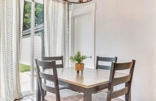 Stylish OKC Farmhouse with Garden - Close to OU - Foto 7