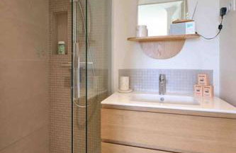 Marais - Parents Suite & Kids Room with Park View - Foto 10