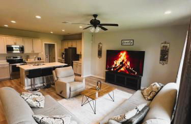 Tigers Stripe Stay Luxury Retreat by LSU - CL5602 - Foto 2