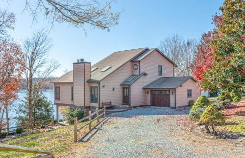 Private Dock Lake Views & Outdoor Fun - Foto 1