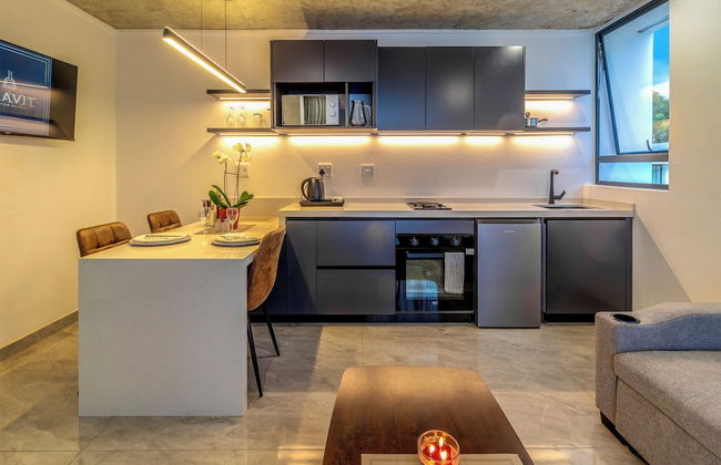 KRAVIT Premier Suites - Photo 6