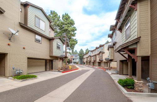 Mountain Peaks Getaway 4BR4BA Pet-Friendly Central AC Near Downtown Trails - Foto 30