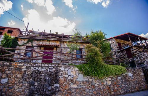 Stonehouse 2 Bedroom Chalet on Olympus Amazing View - Photo 59