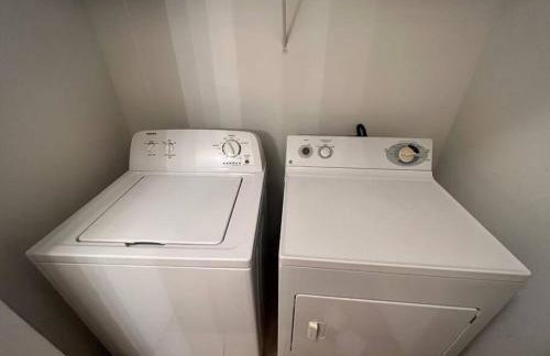 SUPER LUSH- FOAM BEDs w POOL & GAMEs - Foto 28