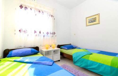 Nadia's house - Photo 12