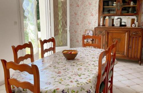 Gîte familial et chaleureux avec jardin clos, garage, et proche de Blois, animaux bienvenus - FR-1-491-446 - Foto 7