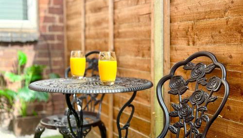 Stylish 2BR - Sleeps 6 - Central Stourbridge Gem - Foto 4