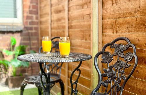 Stylish 2BR - Sleeps 6 - Central Stourbridge Gem - Foto 4