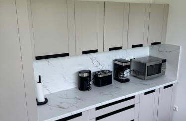 UZ Villa 11 - Laatzen 10 Minutes to Hannover Messe 140qm Modern Living Self-Check-In Wifi Parking - Foto 19