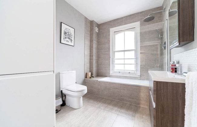 Modern 2-bed Flat in Shepherds Bush - Comfort & Style! - Foto 13