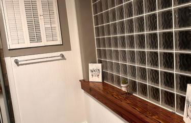 Peaceful Lake House - Photo 11