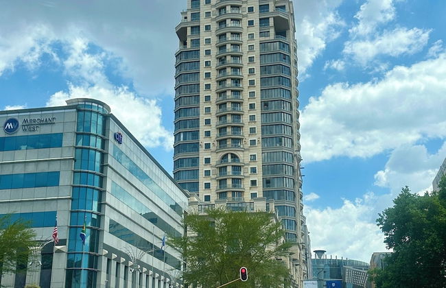 KMG Apartments x Michelangelo Towers 0705 - Photo 1