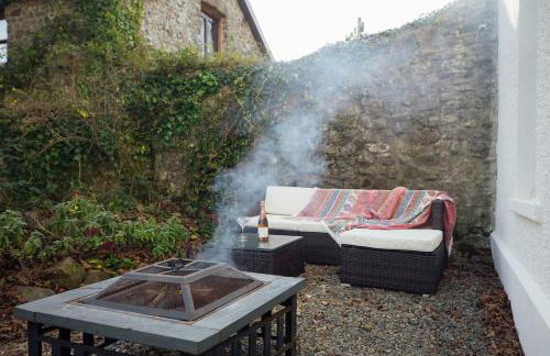 Farmhouse Charm with Modern Style in Pembrokeshire - Foto 10