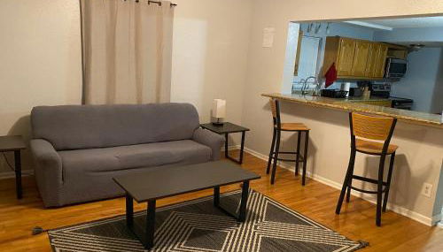 Cozy house with large free parking on premises - Foto 2