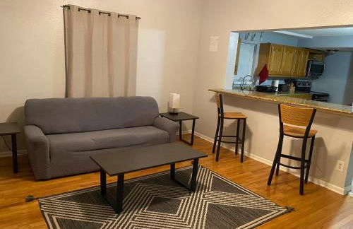 Cozy house with large free parking on premises - Foto 2