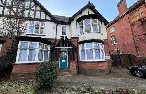 Very Large Central Property - Foto 27