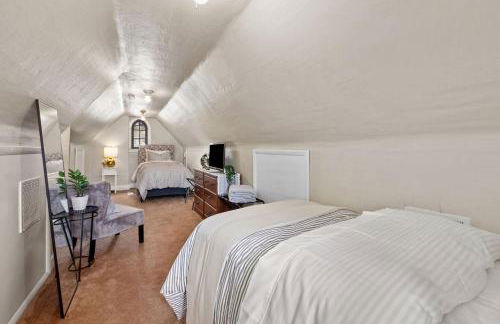 The Knocking Bird- Mins to CLE Clinic - Foto 61