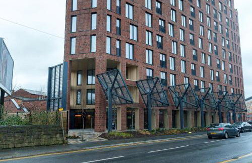 Jungle Luxe Retreat, 2Bed 2Bath Leeds, Center & Stadium - Foto 34