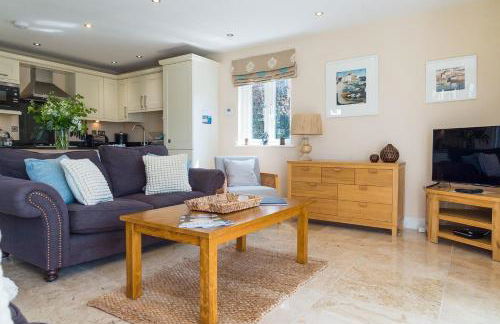 Trewhiddle Retreat V8 by Together Travel - Luxury 3-Bedroom Villa - Foto 5