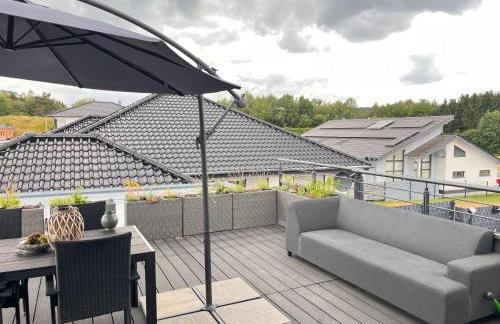 #NEU l Seeblick l NETFLIX l BOXSPRING l NESPRESSO l e-TÜR l Terrasse l 82m2 - Foto 2