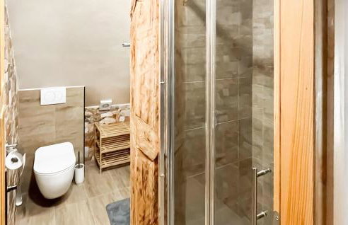 Gorgeous Home In Trsce With Sauna - Photo 8