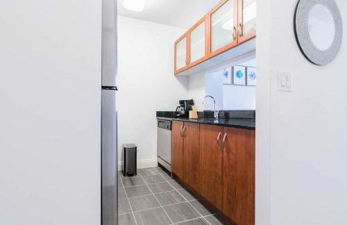 Fully Furnished 1BR in Murray Hills - Foto 2