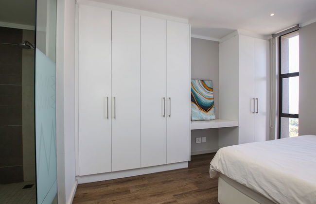 Sandton Smart Apartment Eleven - Photo 11