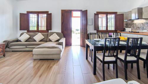 Amazing Home In Adamuz - Foto 3