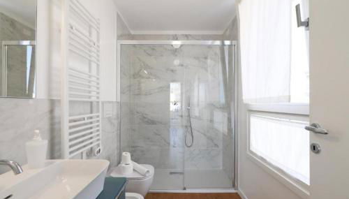 Lovely Terrace Apartment - Porta Romana District Milan - Foto 4, Shower