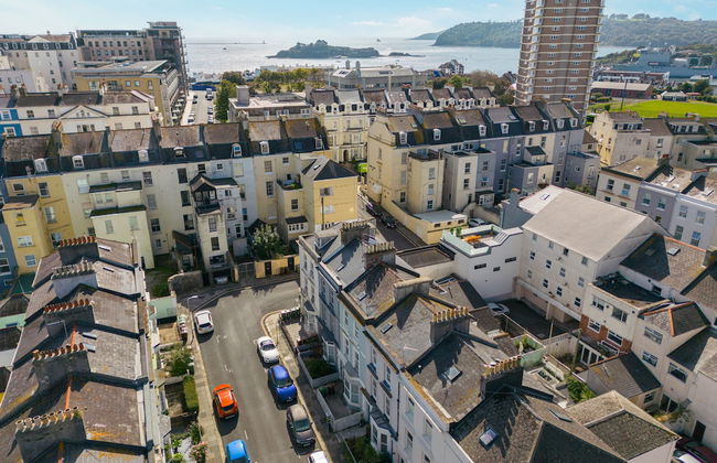 JOIVY Charming 4-Bed House Near The Hoe Park - Foto 23