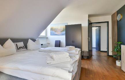 Urban Central 5th Floor near station - Foto 12