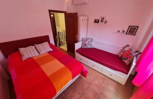 La Casa Junto al Sendero del Río & chimenea y leña incluida - Foto 22