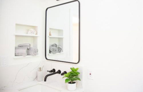 Live the Beach Life in a Quaint Shell Cottage - Foto 17