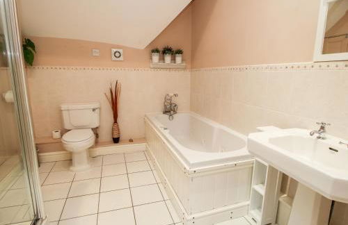 The Old Farmhouse - Foto 32