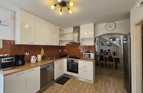 Villa Kate, with a private swimming pool and garden - Foto 6