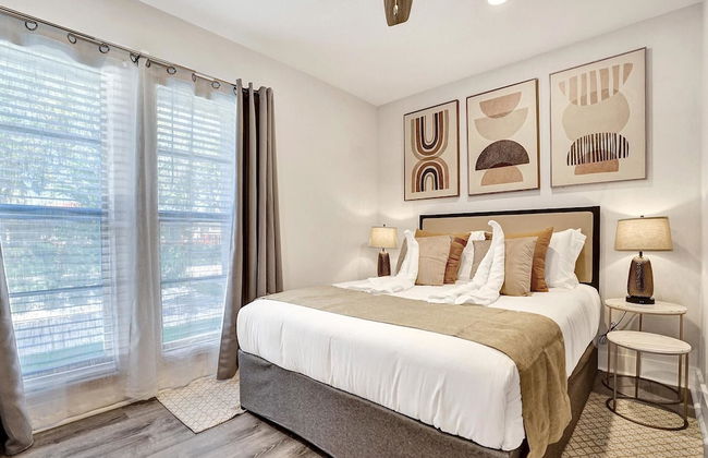 7 Br Home with Pool Gameroom & Soccer - Foto 44