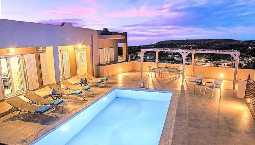 Villa di Giorgio Heated Pool - Foto 4, sunbed