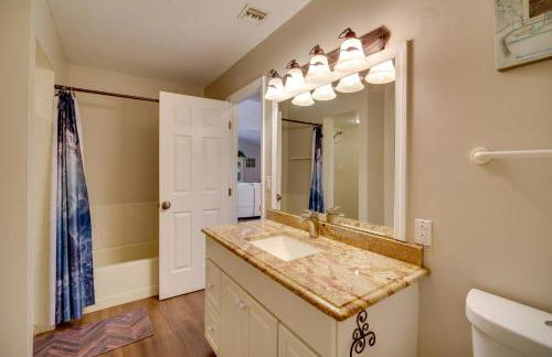 Lakewood Park Retreat on Fairway - 4 Mi to Beach! - Foto 18