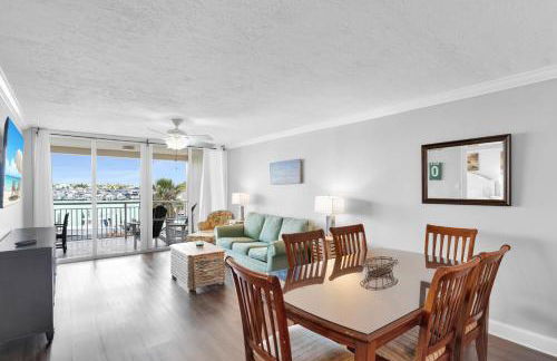 Curacao - Large 2x2 Waterfront Condo Great View Pool & Dock - Photo 11