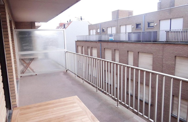 Apartment in Nieuwpoort With sea Beach - Photo 11