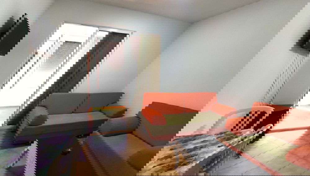 Apartment in the Plazh Area Surrounded by Greenery 1 - Foto 1, Imagen principal