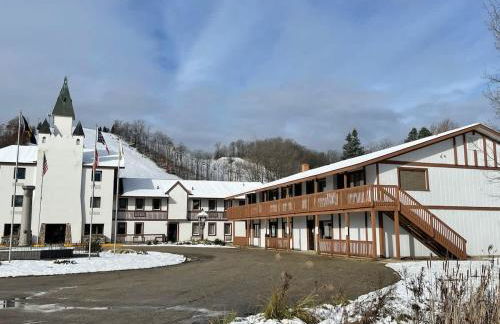 Top Floor Luxury, Sauna, Private Pool, Lake Bellaire Beach, 5 beds, 4 full bath - Foto 38