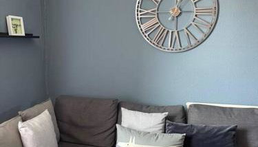 Cosy 2 bed flat in Crickhowell - Photo 2